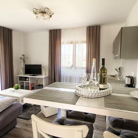 Filip Apartment Rakovica Luaran gambar